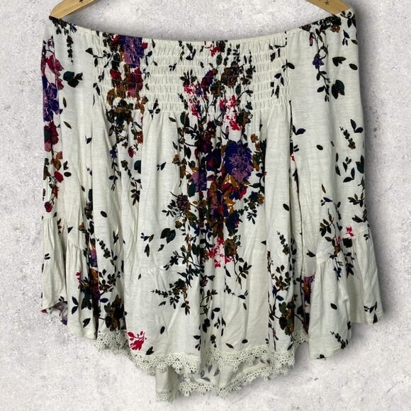 Luq Bohemian Bell Sleeve Off Shoulder Eyeshadow Crochet Trim Top Size Small Boho - Picture 3 of 13